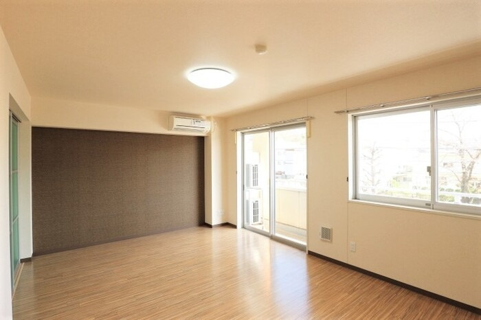 ファースト　クライムの居間・リビング