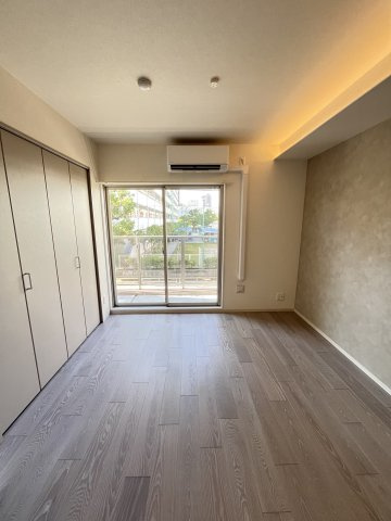 大阪市都島区内代町３丁目の賃貸マンションの洋室