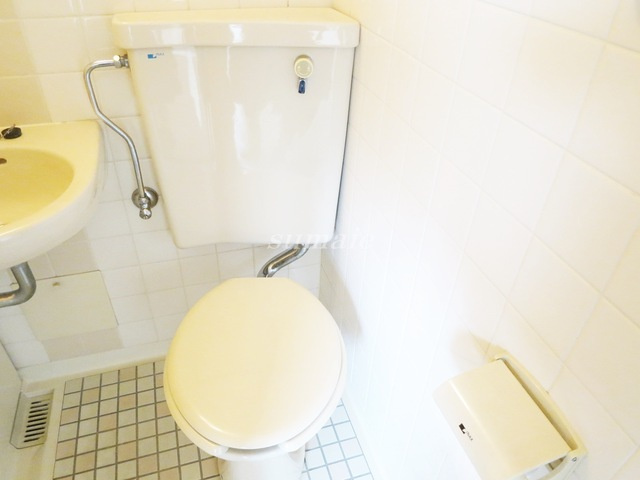 オコスのトイレ|トイレはこんな感じです。