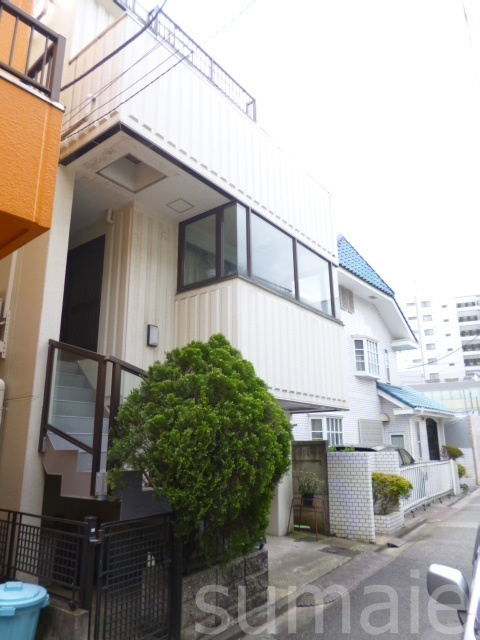 オコスの外観|１Ｒ☆テーブル・ベッド付き物件！！