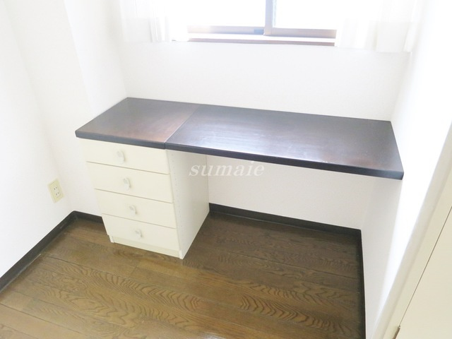 オコスの設備|テーブル完備！！