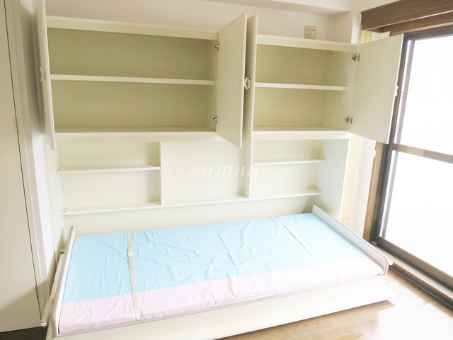 オコスの収納|ベッドと収納が付いております！