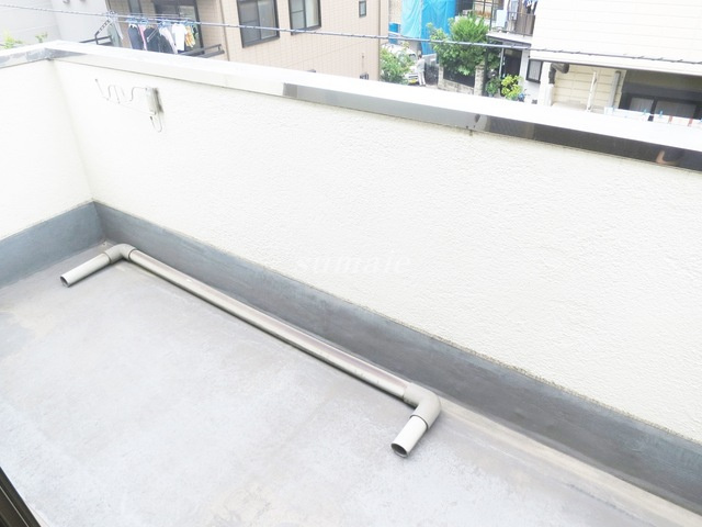 オコスのバルコニー|こちらは広いバルコニーです！