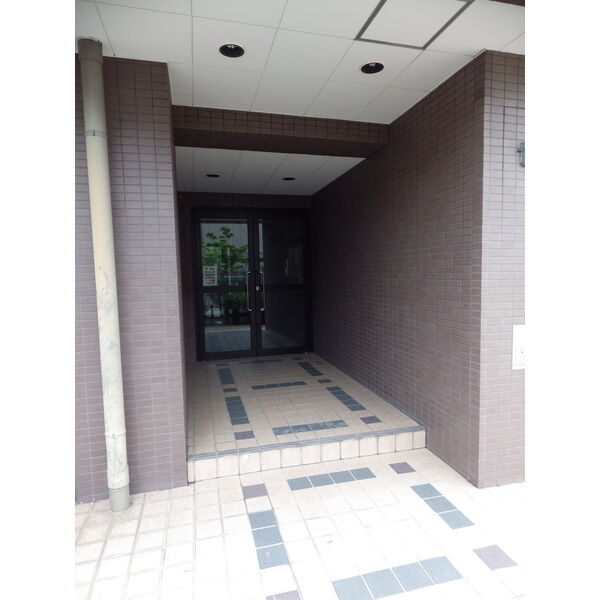 セントラル瑞穂のエントランス