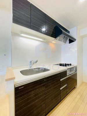 【キッチン】 | クリスタルコート | 同マンション別部屋　参考写真