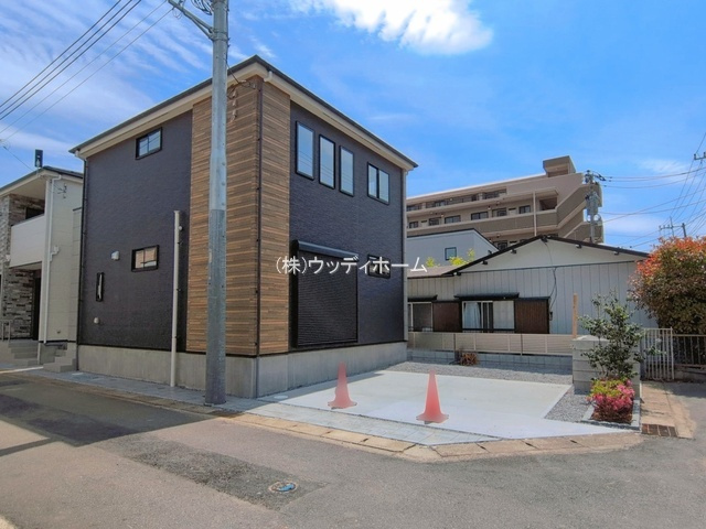 越谷市瓦曽根5期　新築一戸建て　4号棟の外観