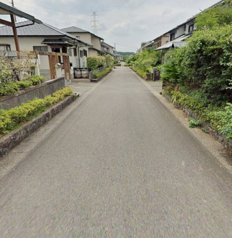 生目台西４丁目の前面道路含む現地写真