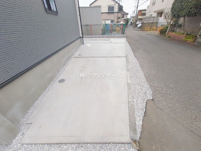 入間市東藤沢8丁目・全7棟　新築一戸建　4号棟　～角地～の区画図|角地、カースペース2台分。