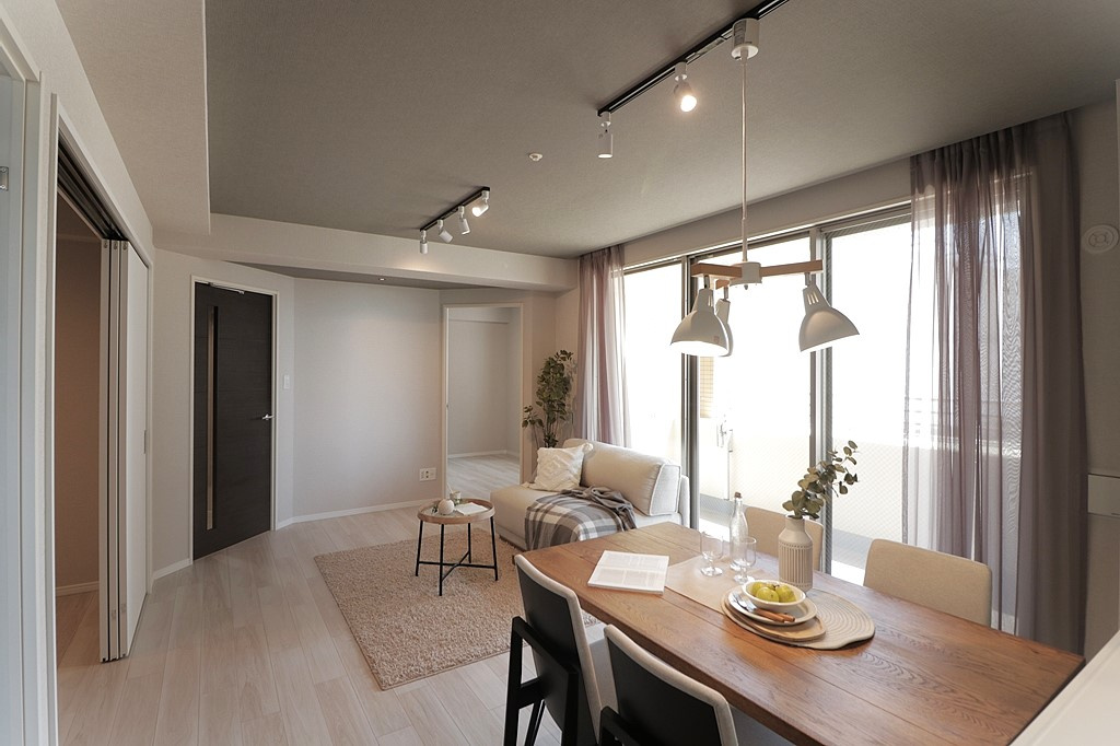 【居間・リビング】の画像