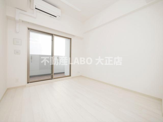 エステムコート中之島GATEⅡの居間・リビング