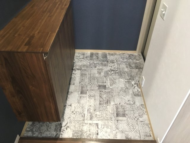 千駄木晴花マンションの玄関