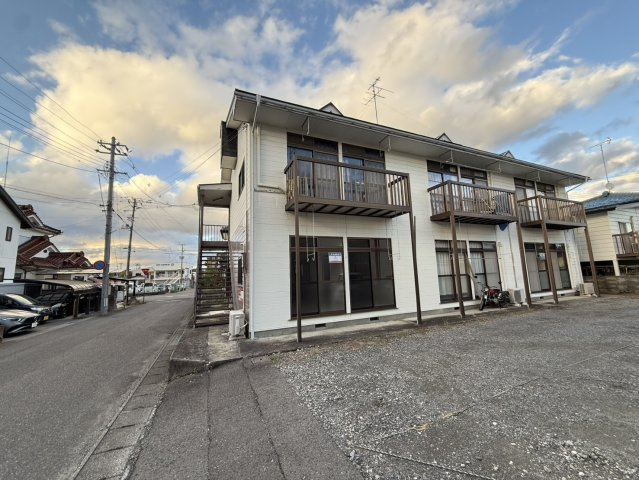 ミースシャンテの駐車場