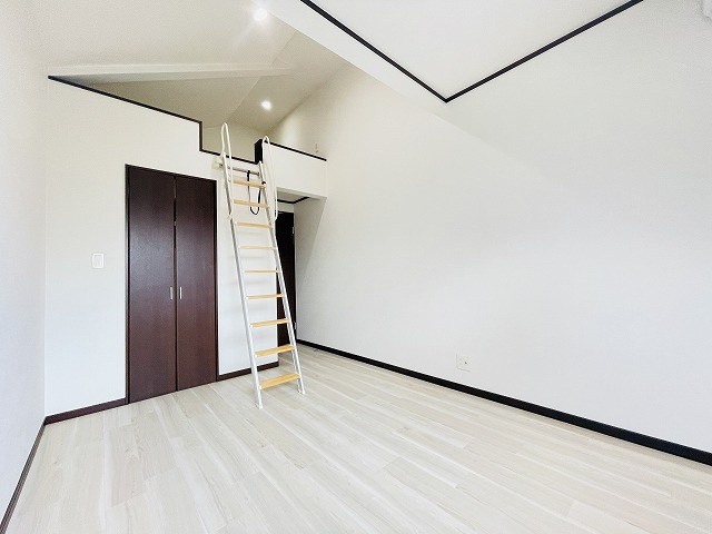 【洋室】 | 南区老司2丁目　戸建て