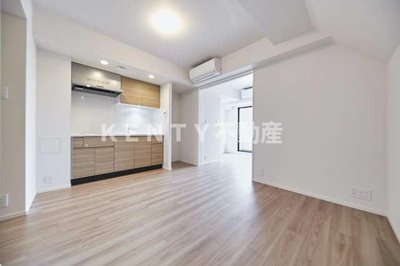 【居間・リビング】 | パークアクシス北千束ＭＯＣＸＩＯＮ | ゆったりとした居間です