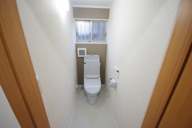 宇都宮市鐺山町　戸建　予約済のトイレ|１階トイレ