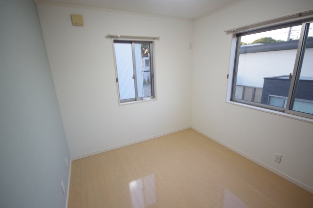 宇都宮市鐺山町　戸建　予約済の洋室|２階は洋室が３部屋あります