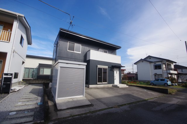 宇都宮市鐺山町　戸建　予約済の外観|敷地内に物置有