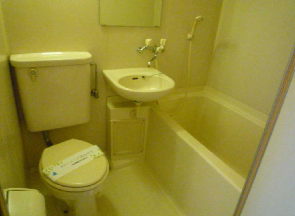 フォレスト駒沢　オートロック　角部屋　外観タイル貼りの浴室