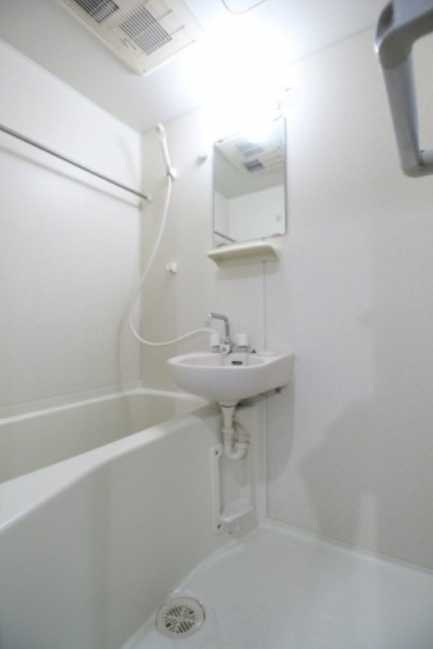 ステージファースト三軒茶屋アジールコートⅡ　角部屋　南面洋室　三軒茶屋エリアの浴室