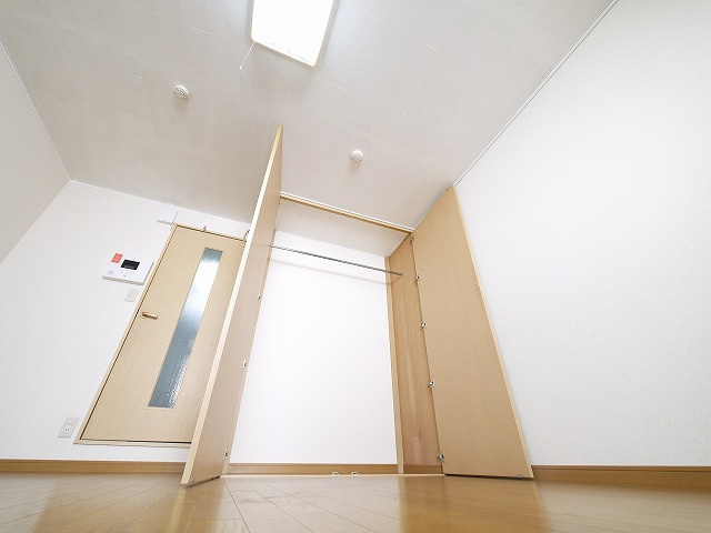 レオパレスナカノの収納|収納豊富です