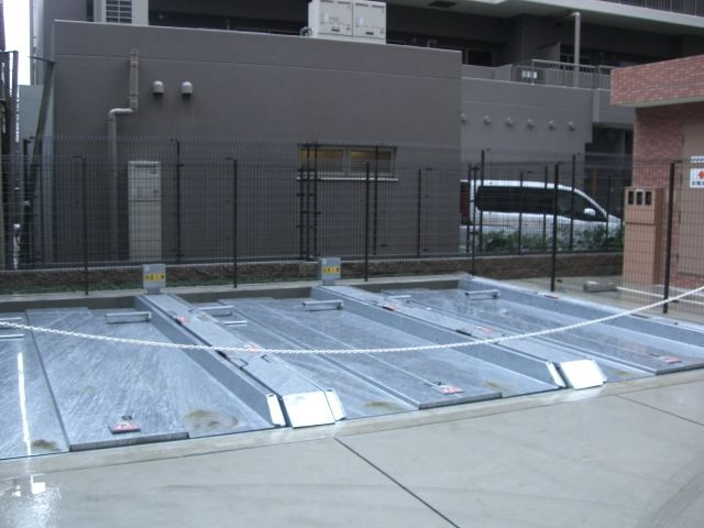 グランシス難波西の駐車場|グランシス難波西　駐車場