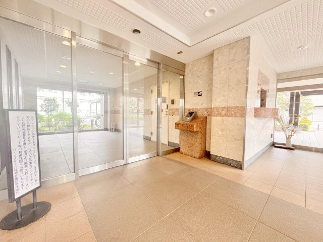バームステージ綾瀬壱番館のロビー