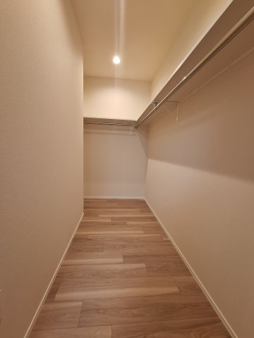 （シニア限定）サニーヒルズ湘南の洋室|2.2帖ウォークインクローゼット