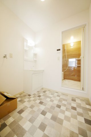 ベルコートAの洗面所|別部屋同間取りのお写真となります。参考にご覧くださいませ。現状と異なる場合は現状優先となります