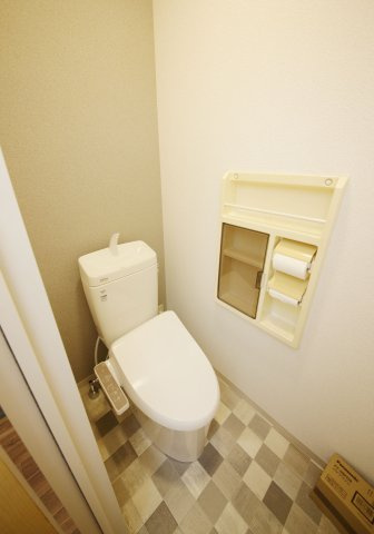 ベルコートAのトイレ|別部屋同間取りのお写真となります。参考にご覧くださいませ。現状と異なる場合は現状優先となります