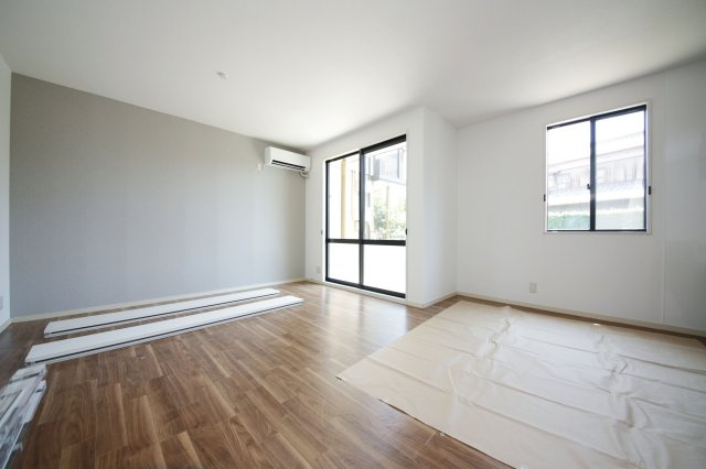 ベルコートAの居間・リビング|別部屋同間取りのお写真となります。参考にご覧くださいませ。現状と異なる場合は現状優先となります