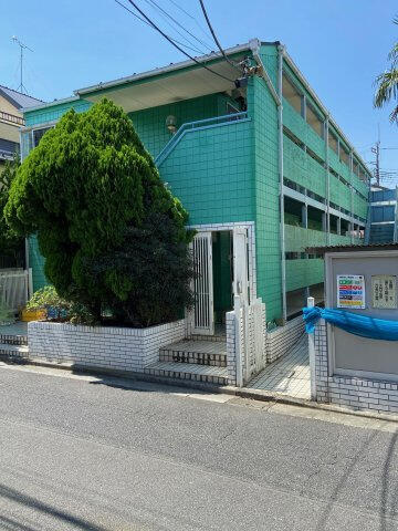 タウンコート篠崎A棟の外観