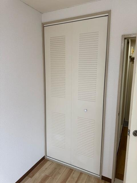 タウンコート篠崎A棟の収納|他部屋の写真になります。
