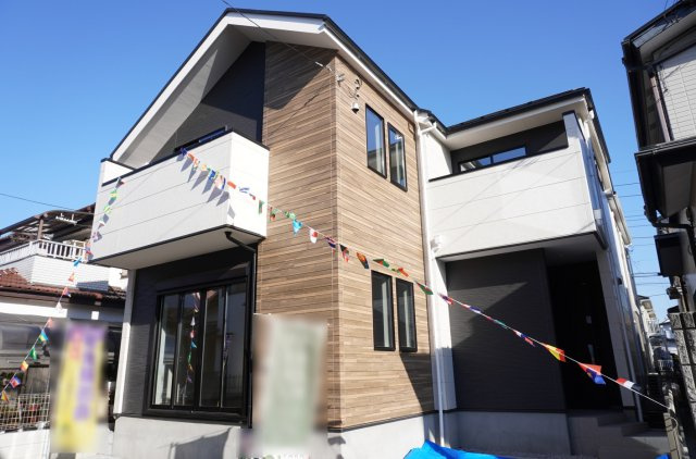 越谷市谷中町1丁目 新築分譲住宅