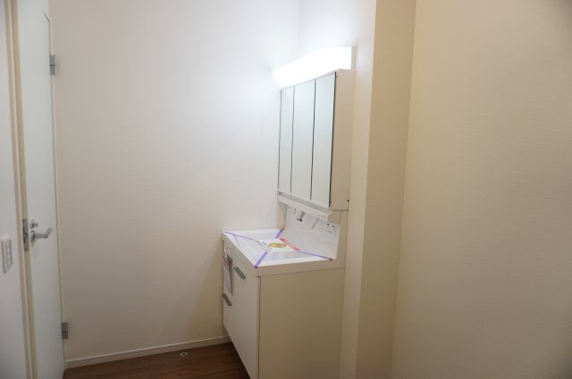 越谷市谷中町1丁目 新築分譲住宅の独立洗面台