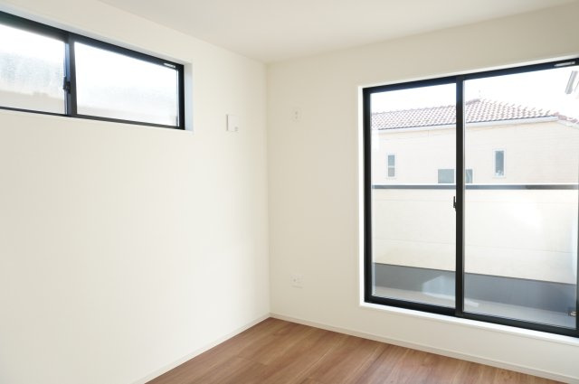 越谷市谷中町1丁目 新築分譲住宅の洋室