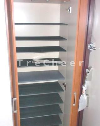 セレシア西巣鴨の玄関