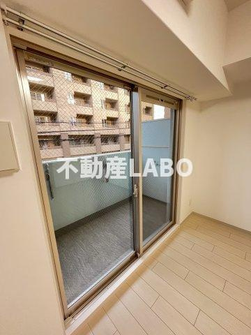 セオリー難波パレのバルコニー