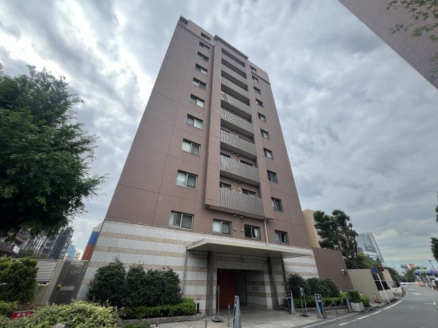 駅もハマスタもすぐそこ！コスモシティ横浜石川町の外観|外観も気になるポイント