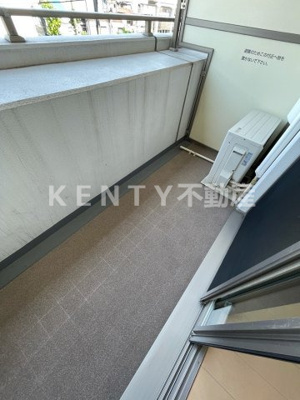 【バルコニー】 | スペーシア梅屋敷 | 開放的で明るい空間を演出してくれるバルコニーです