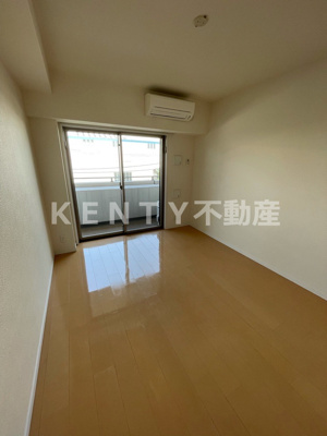 【居間・リビング】 | スペーシア梅屋敷 | 使いやすいリビングです