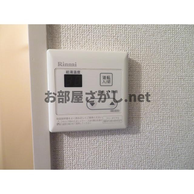 ドウェル・フロイデのその他