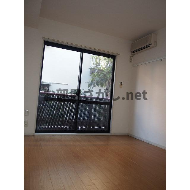 ドウェル・フロイデの居間・リビング|リビングです