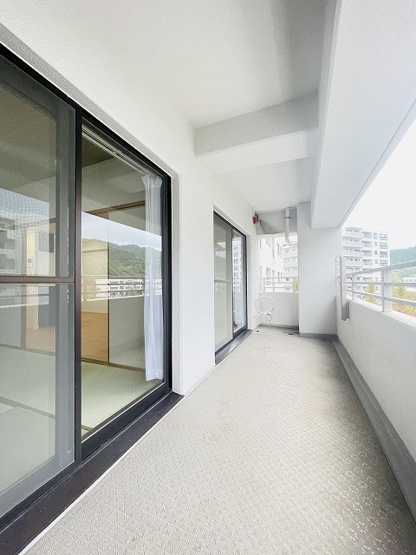 【バルコニー】 |  デュオ柏原8号棟