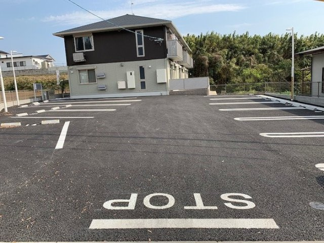 エスポワール大津の駐車場