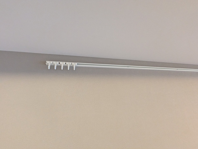 Urbanex新御徒町駅前の設備|リビングにピクチャーレール付き