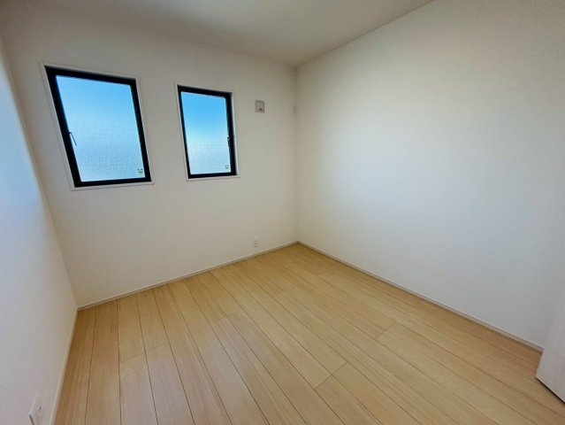 富里市七栄　ザ・ドリームフィールド成田75の洋室