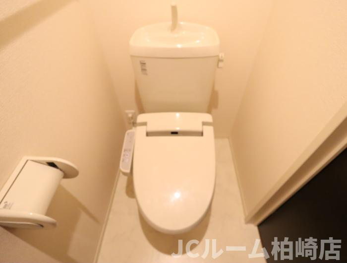 柏崎市常盤台のアパートのトイレ