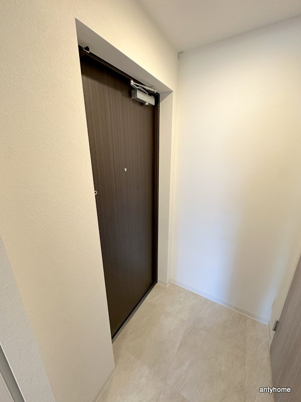 メトロ―サ谷町六丁目ノース　仲介手数料無料の玄関