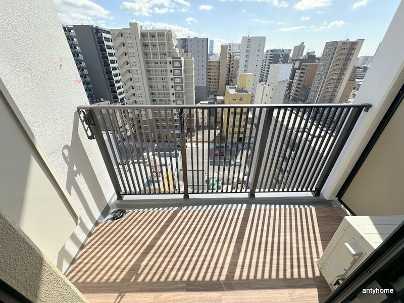 メトロ―サ谷町六丁目ノース　仲介手数料無料のバルコニー