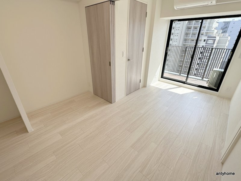 メトロ―サ谷町六丁目ノース　仲介手数料無料の居間・リビング